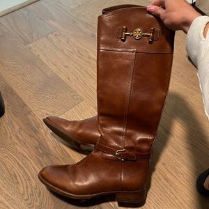 Tory Burch boot